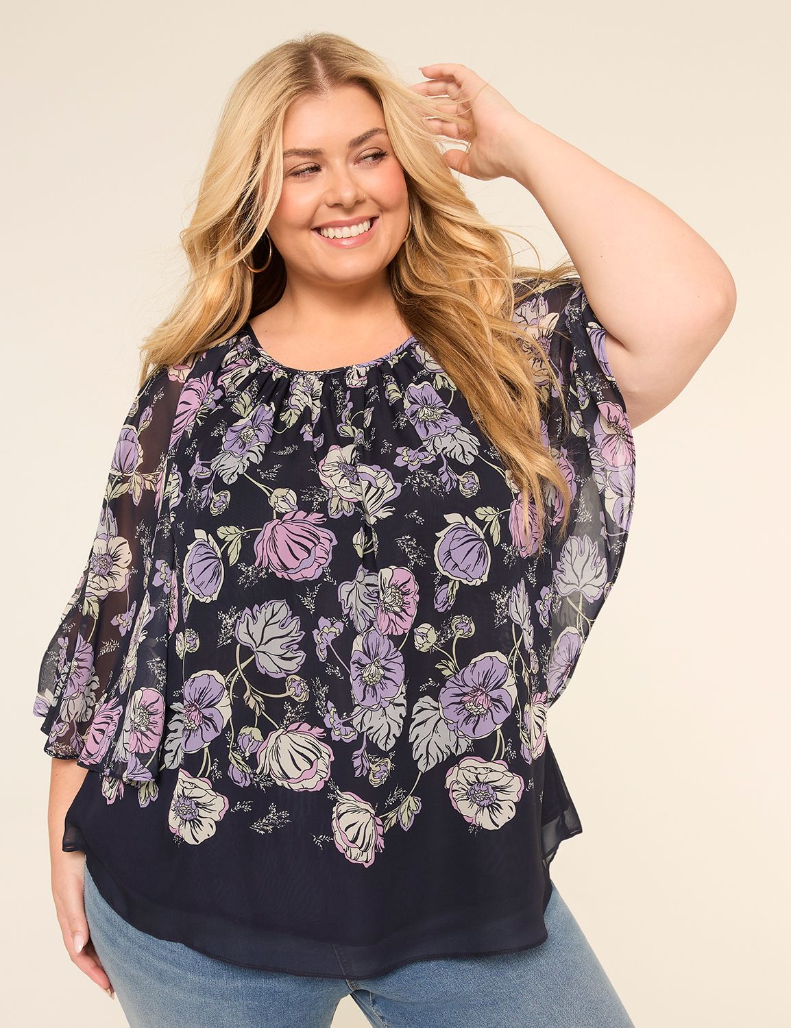 Relaxed Circle Popover Blouse