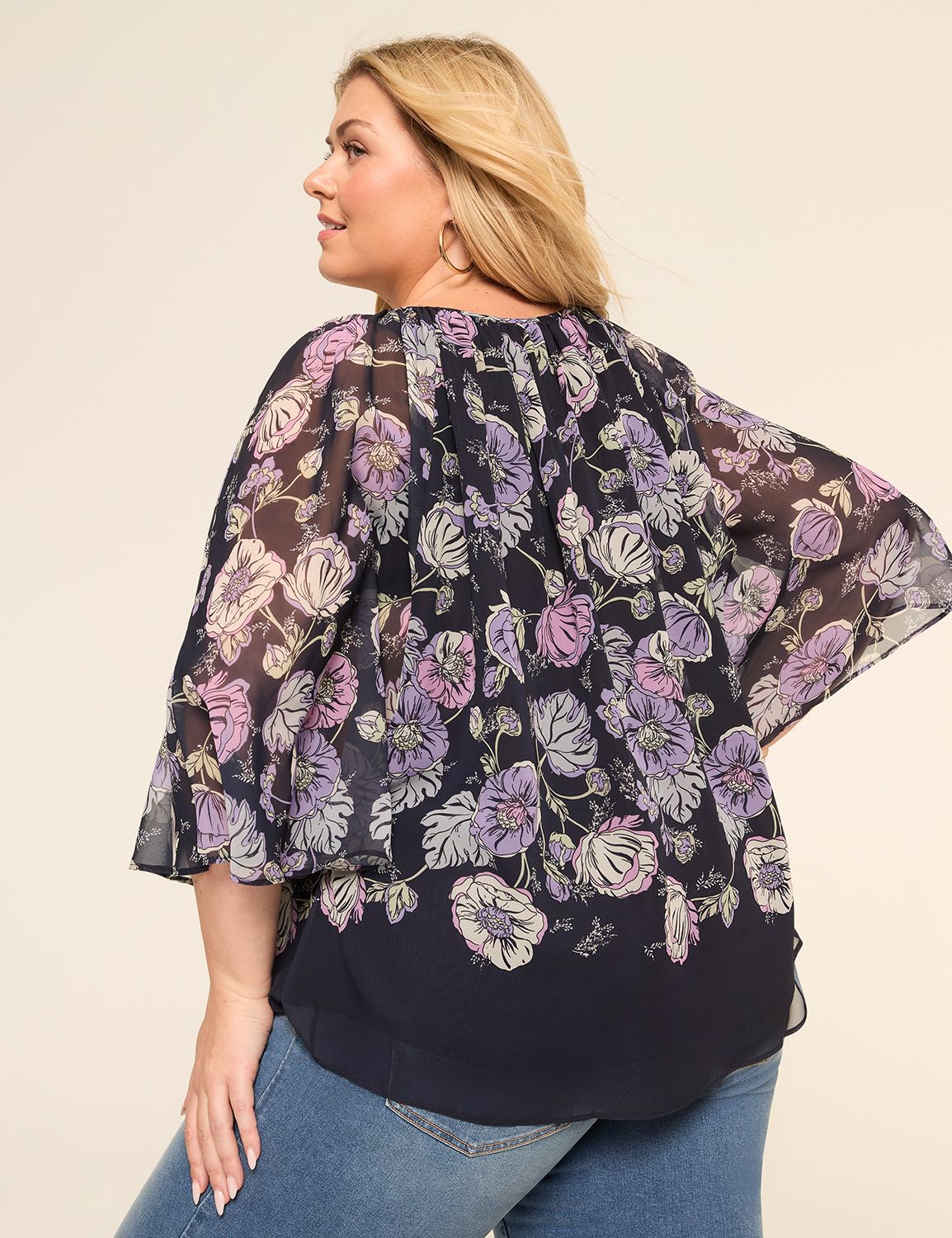 Relaxed Circle Popover Blouse