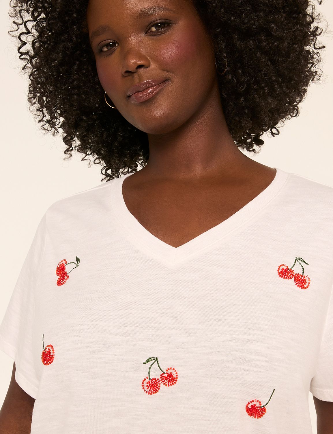 Classic Short Sleeve V-Neck Neck Te Product Image 4