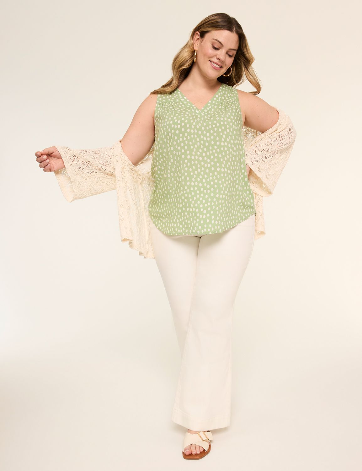 Classic Sleeveless V-Neck Tank 1149 Product Image 3