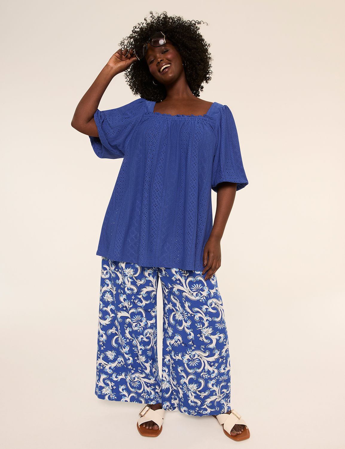 Bubble Short Sleeve Square Neck Smo Product Image 3