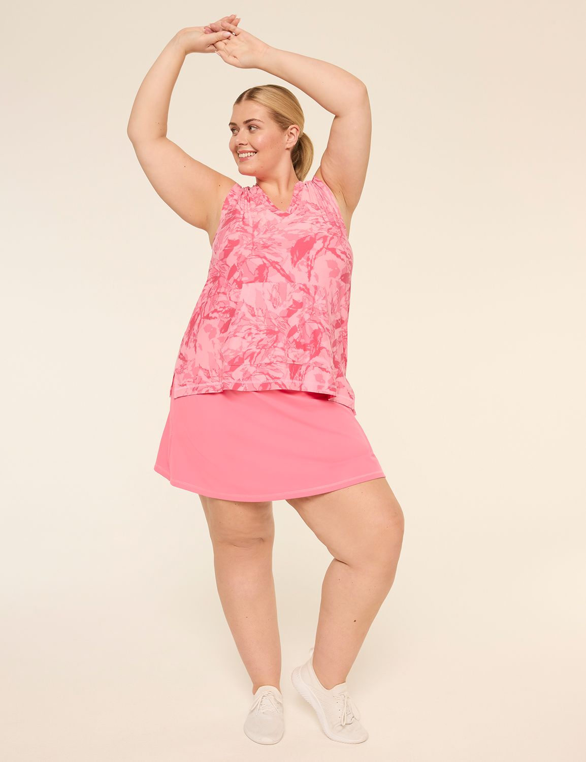 LIVI Sleeveless Hooded Livi Soft Ta Product Image 3
