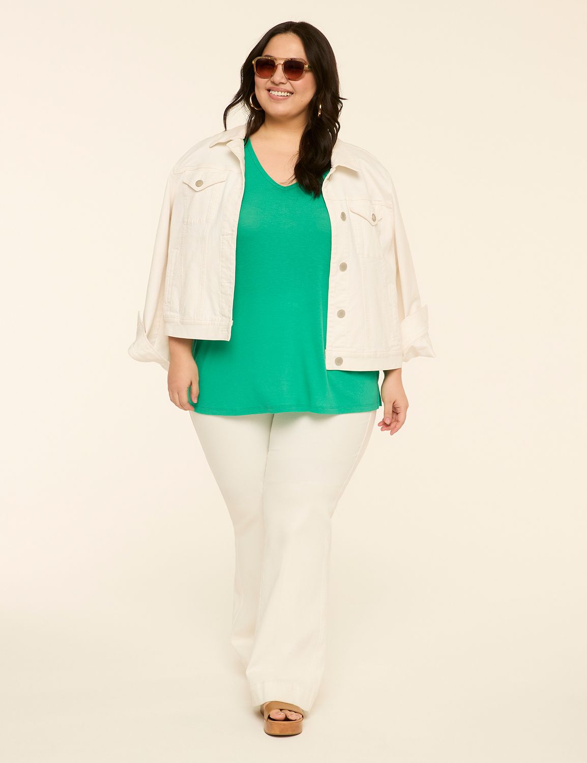 Sleeveless V-Neck Forward Shoulder Product Image 3