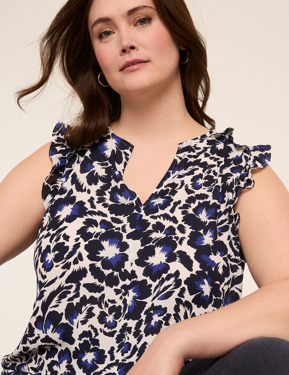 Sleeveless Split Neckline Popover R Product Image 4