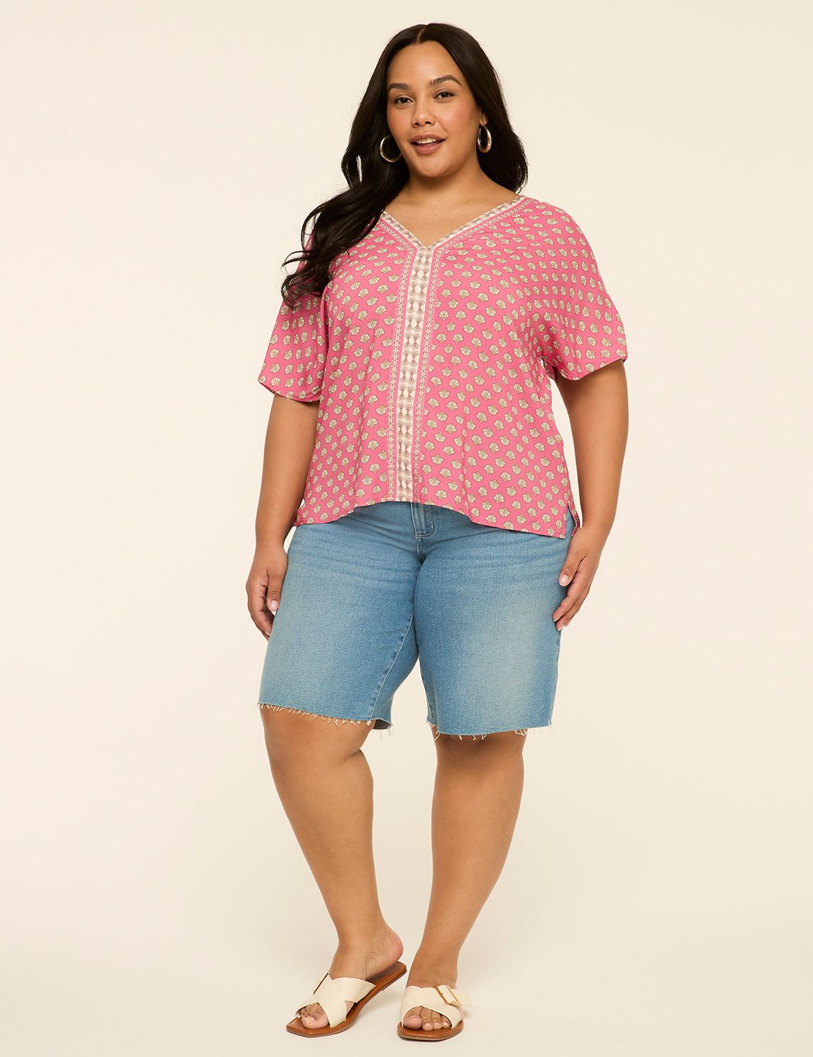 Relaxed SS Dolman V-Neck Top 115094 Product Image 4
