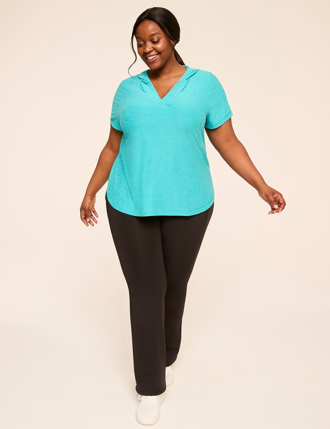 LIVI Short Sleeve Mid VNeck Livi So Product Image 3