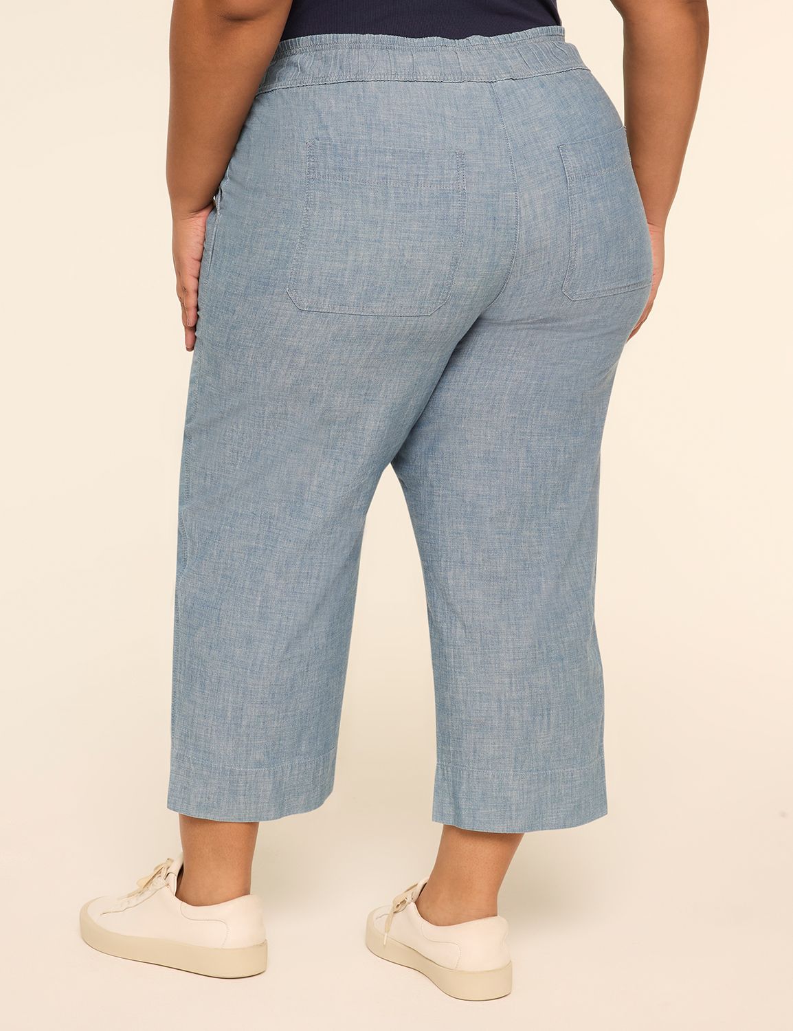 Chambray Pull-On Straight Leg Capri Pant