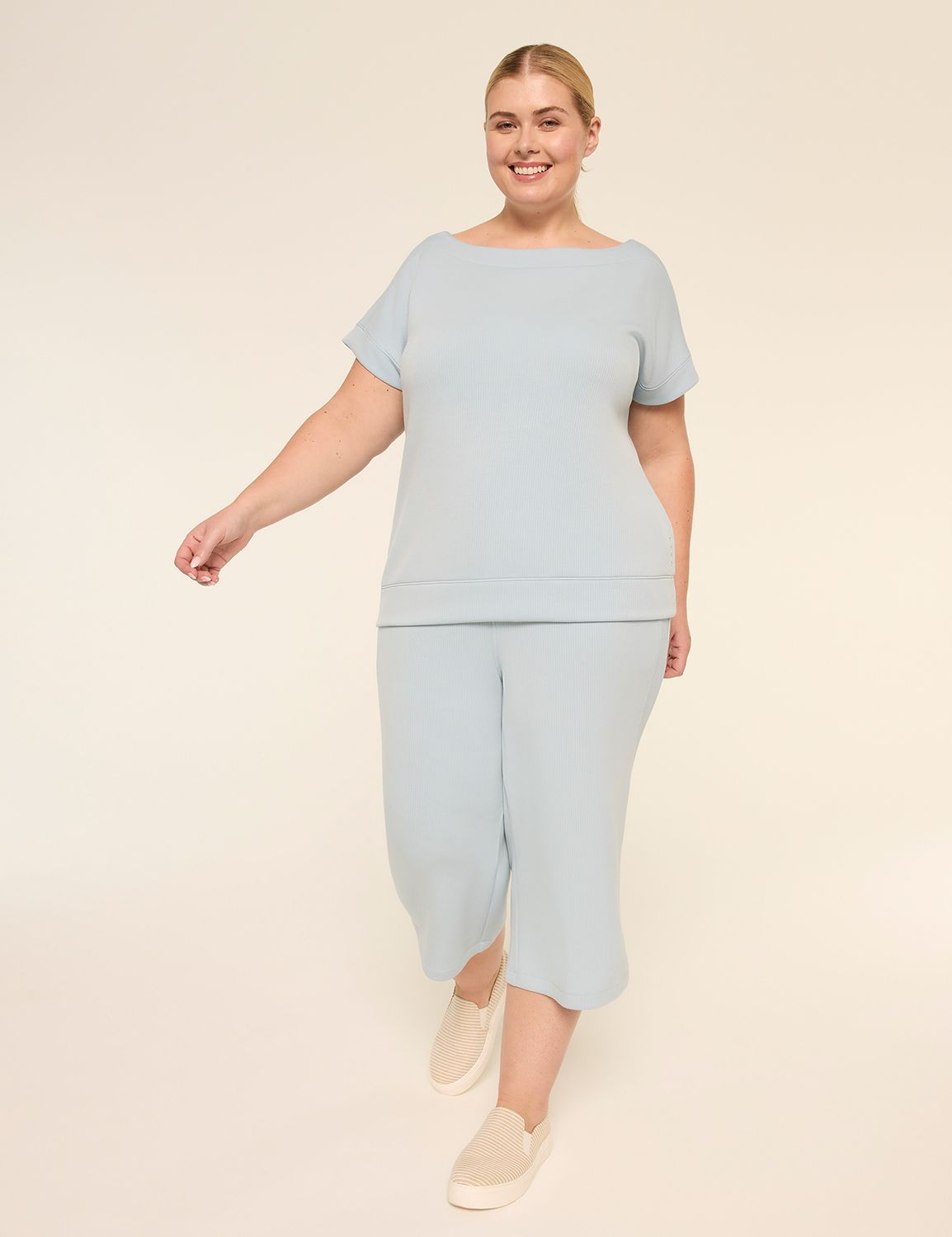 LIVI Short Sleev Boat Neckline Jour Product Image 3