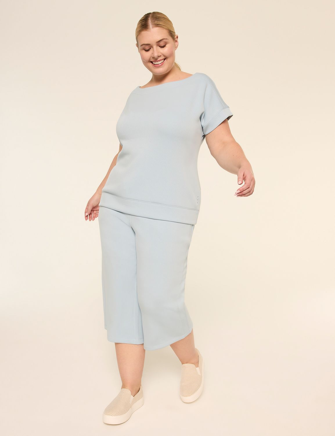 LIVI Mid Rise Journey Crop Length R Product Image 3