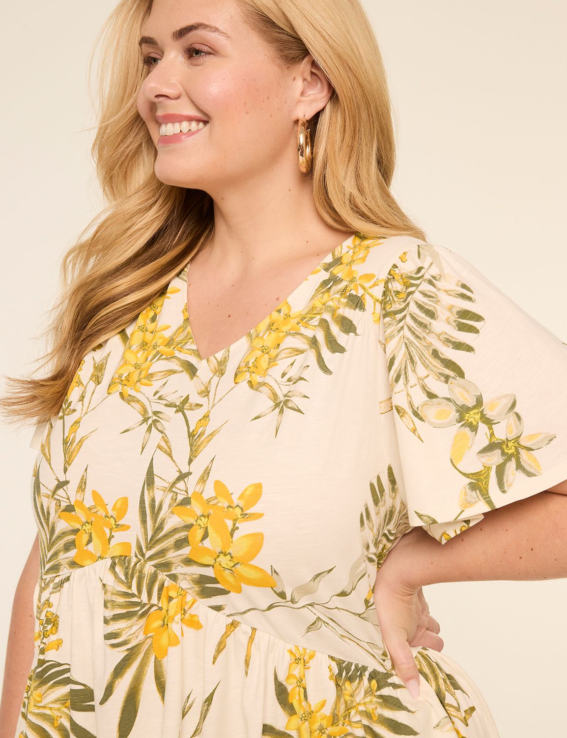 SS VNECK TIERED SWING DRESS 1151778 Product Image 3