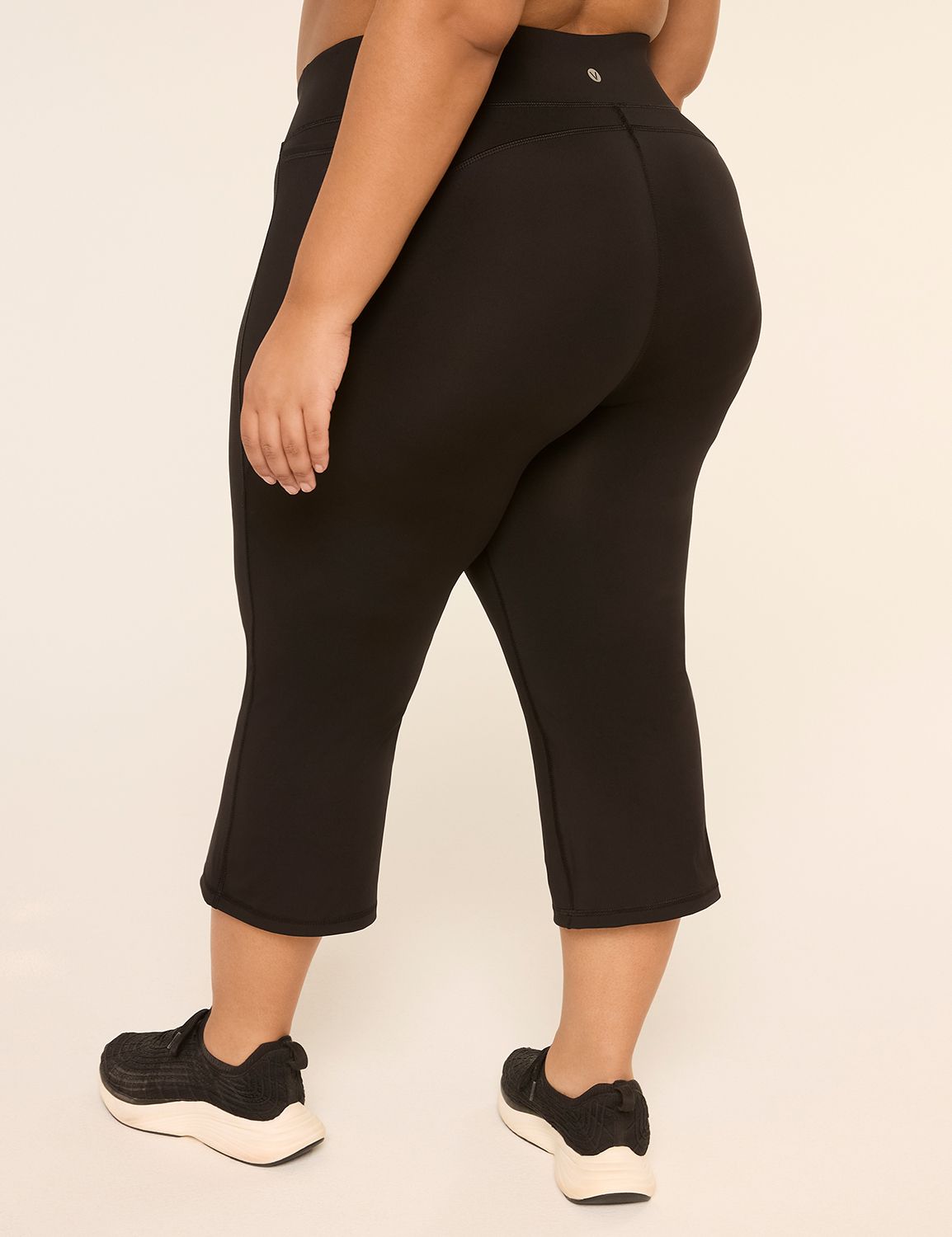 LIVI Go-Getter Wicking Bootcut Capri Legging