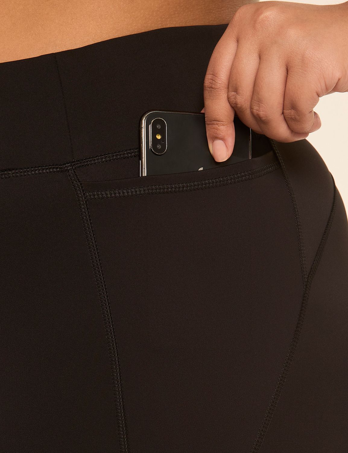 LIVI High Rise Wicking Bootcut Capr Product Image 3
