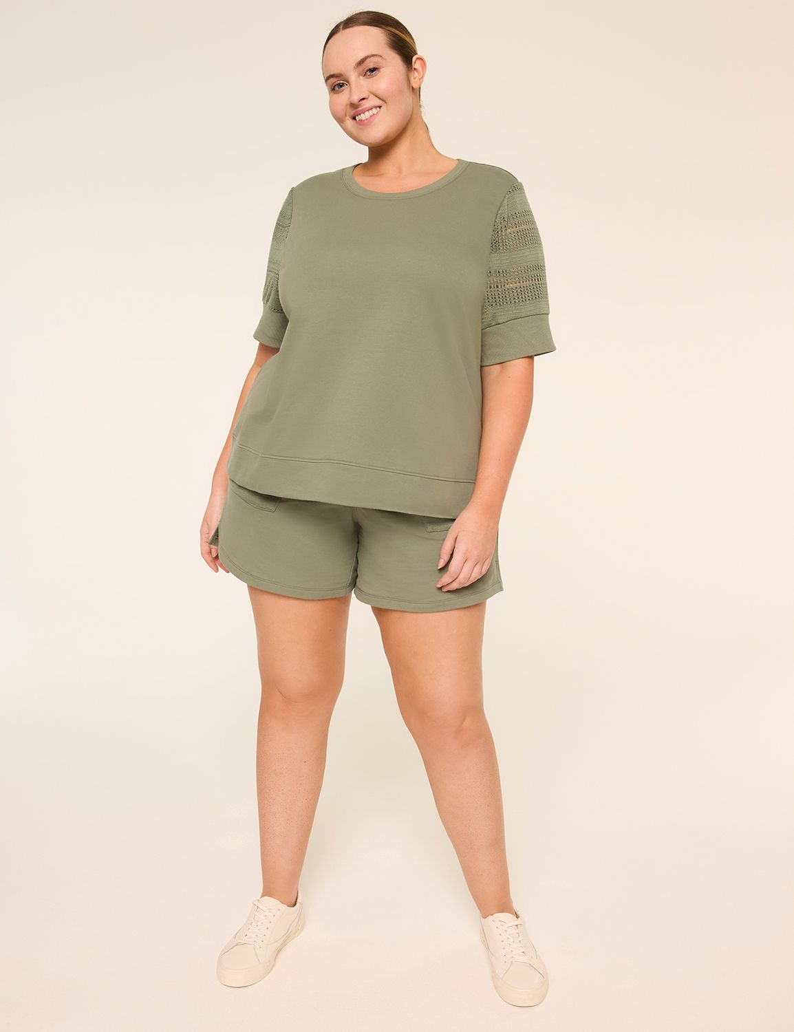 LIVI Elbow Sleeve Crew Neckline Fre Product Image 3