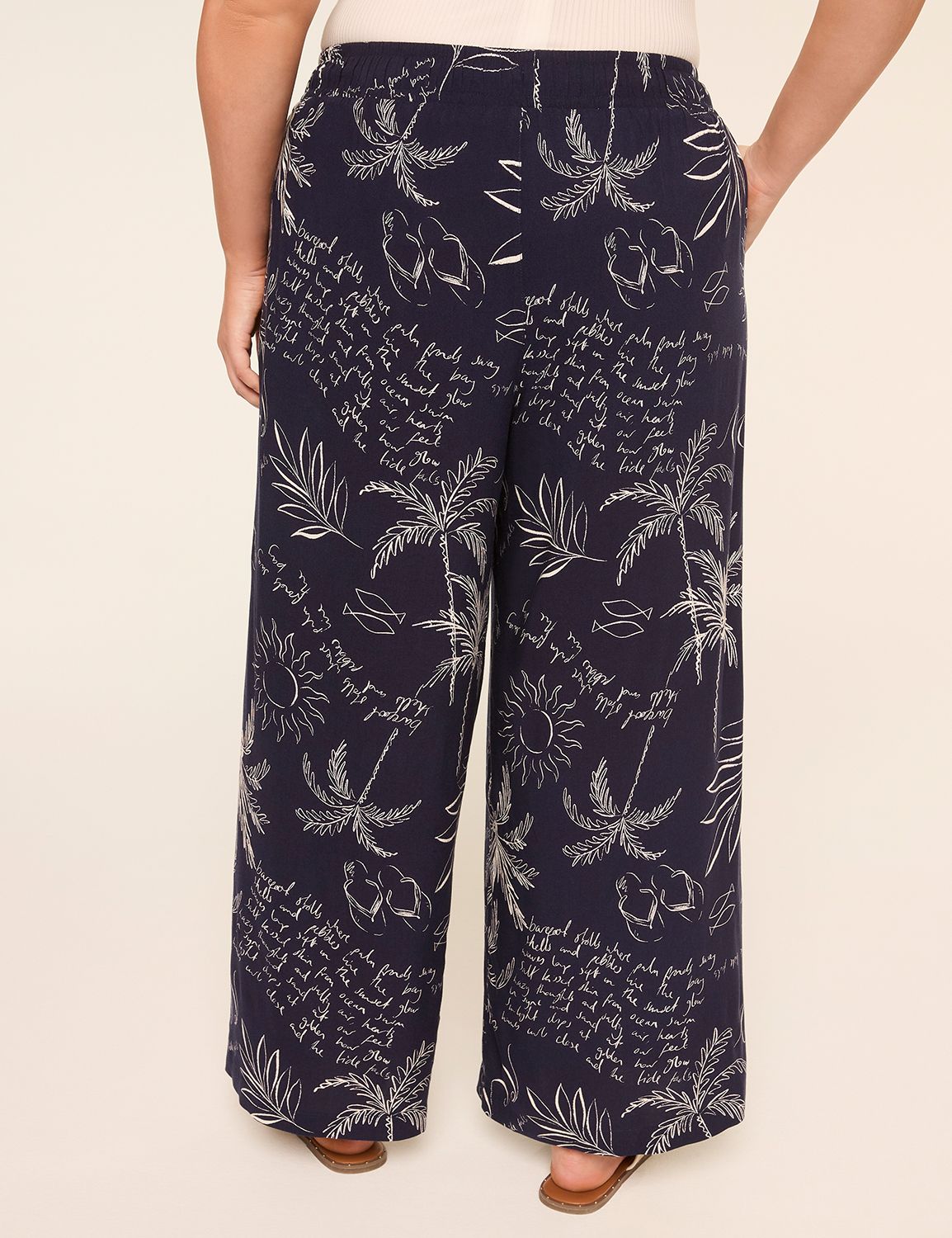 Printed Pull-On Flowy Wide Leg Pant