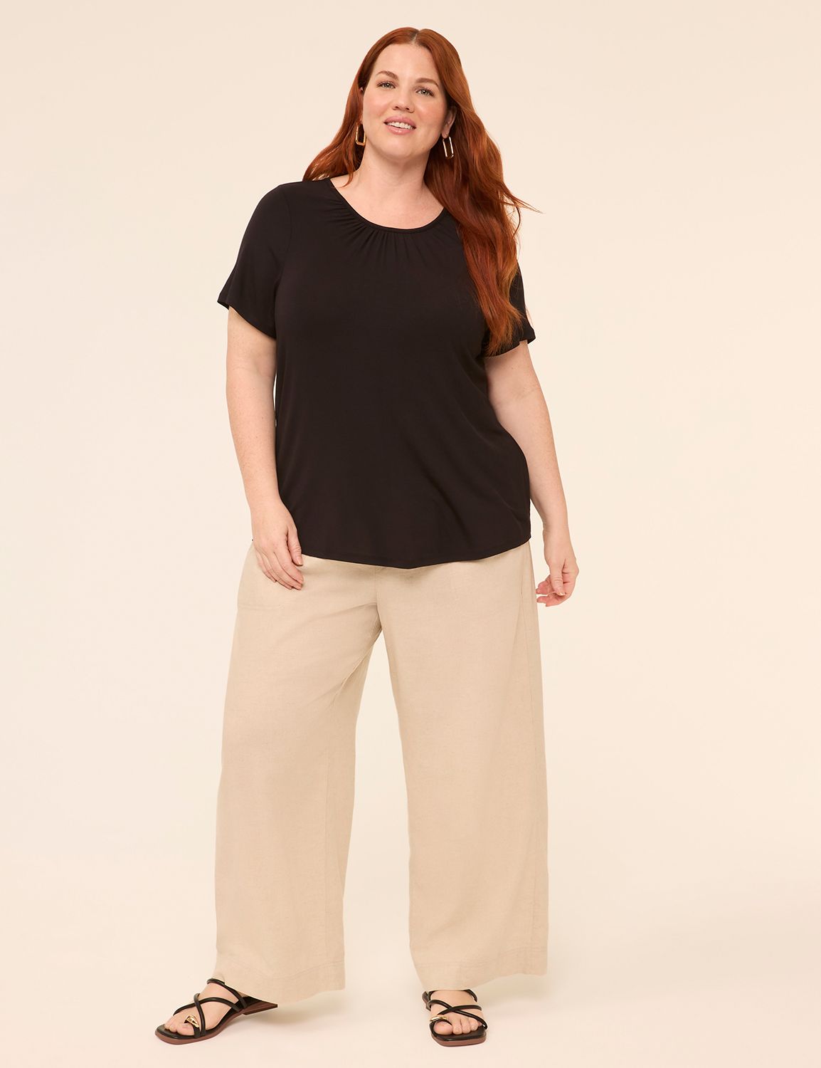 Short Sleeve Crew Neck Tee w/ Neckl Product Image 3