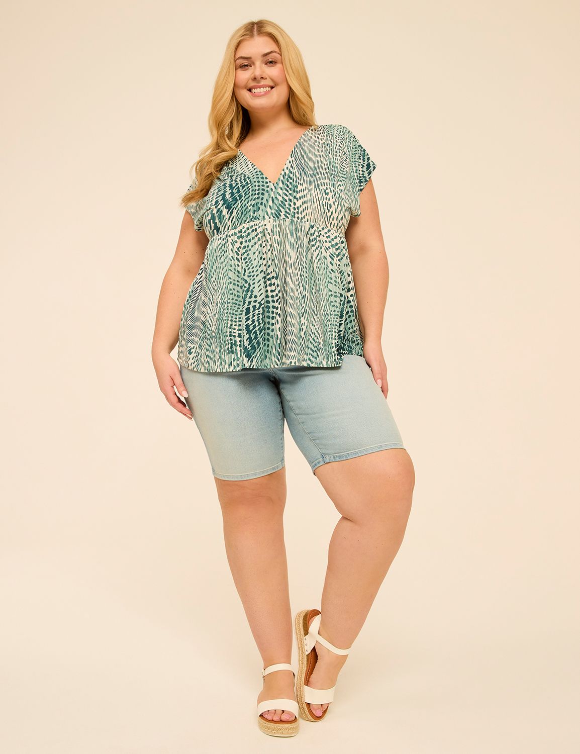 Casual Relaxed Cap Sleeve VNeck Top Product Image 3