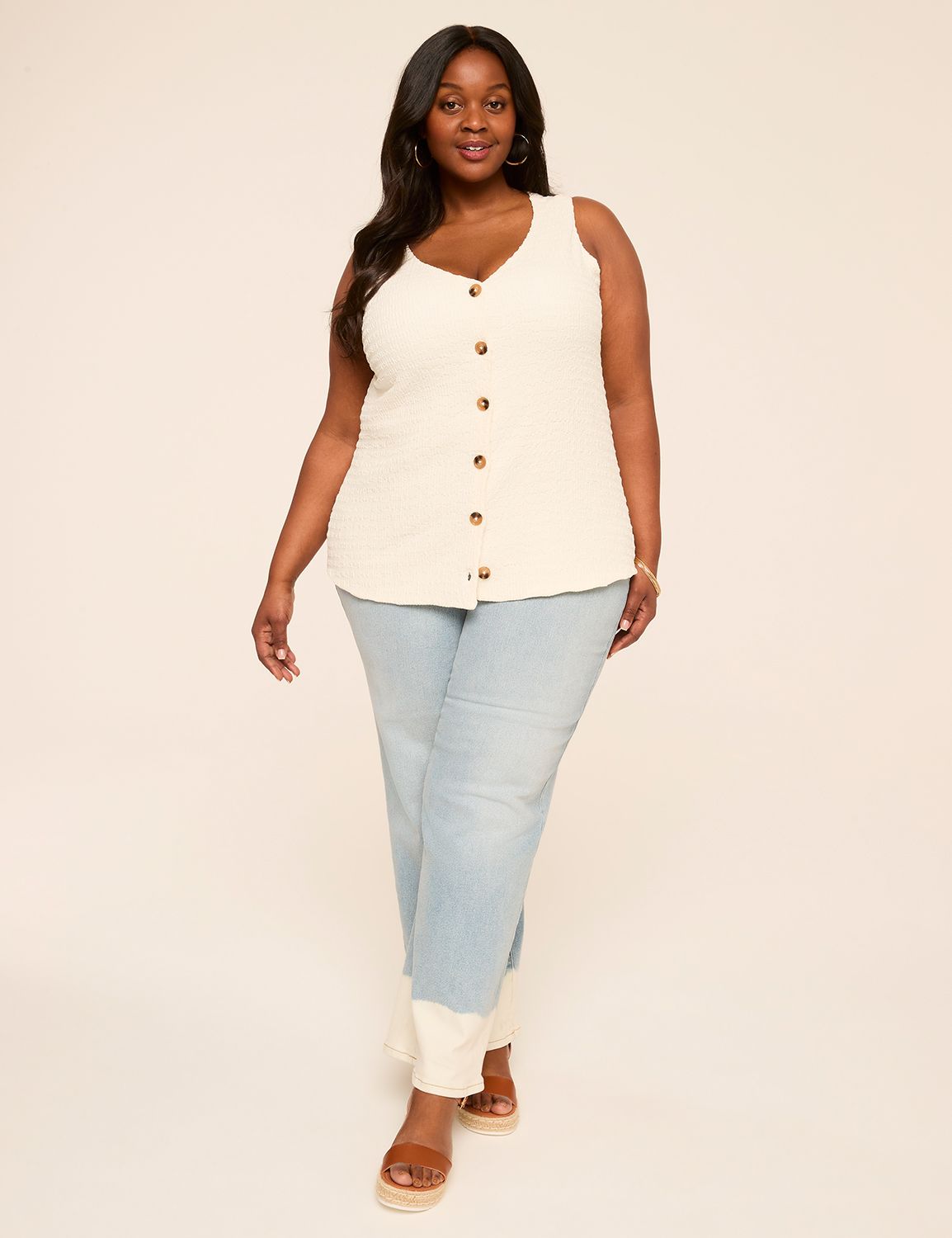 Sleeveless V Neck Button Front Nove Product Image 3