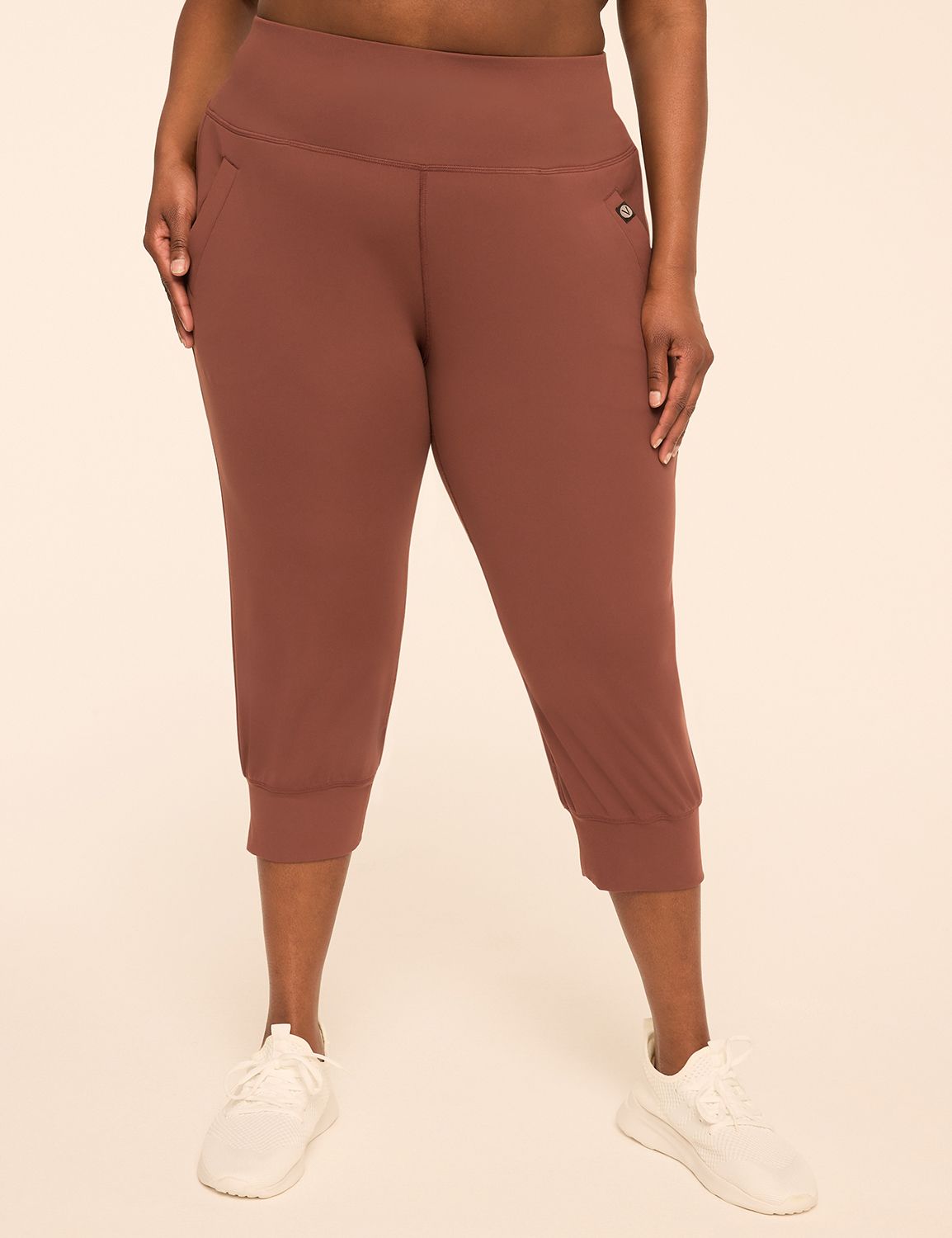 LIVI Soft Capri Jogger