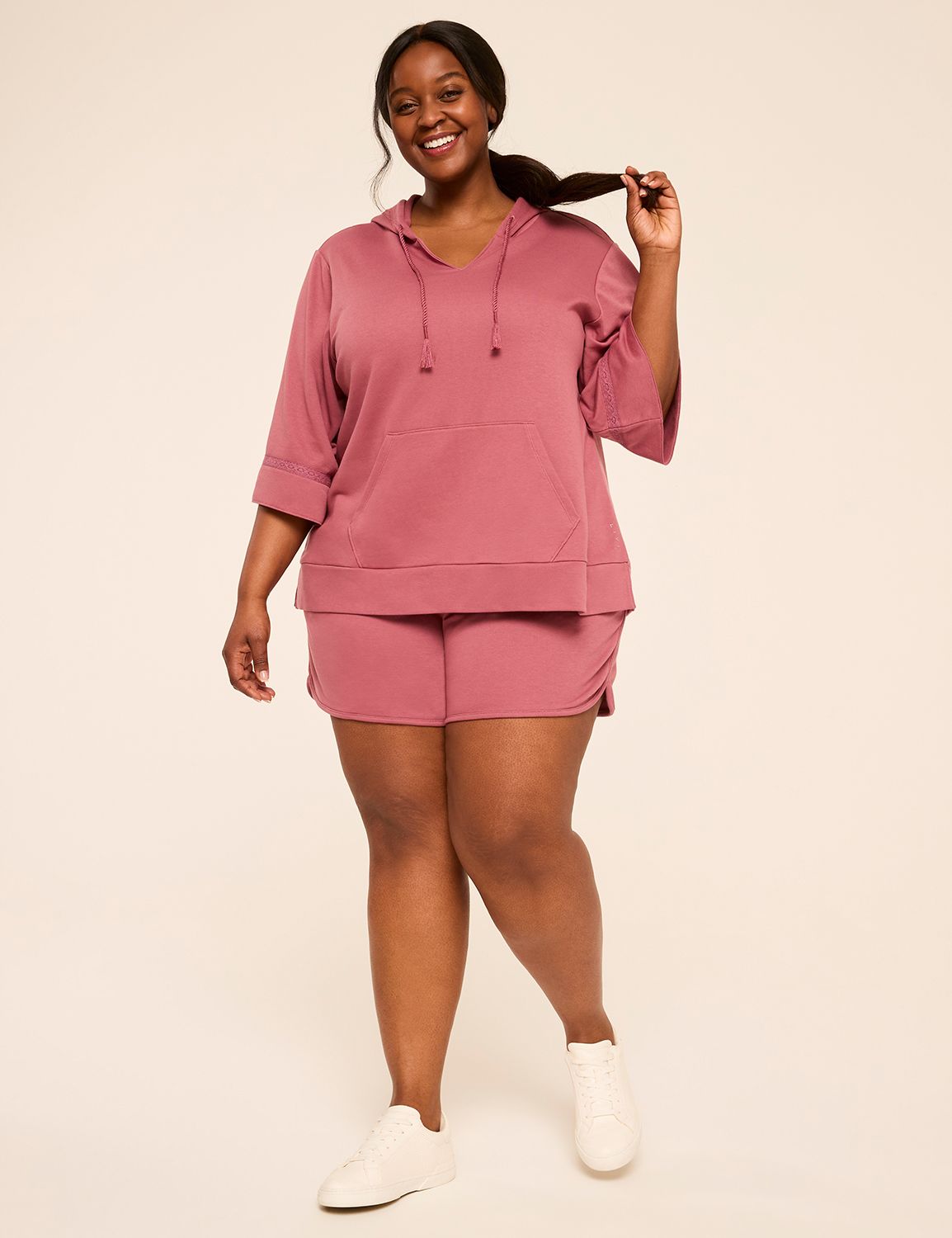 LIVI Mid Rise French Terry Short w/ Product Image 3