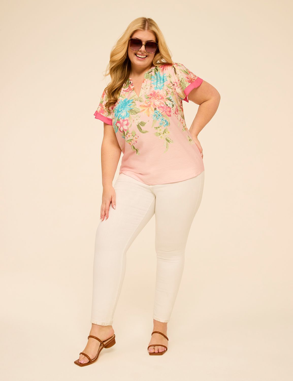 Classic Short Sleeve Ruffle Neck Po Product Image 3