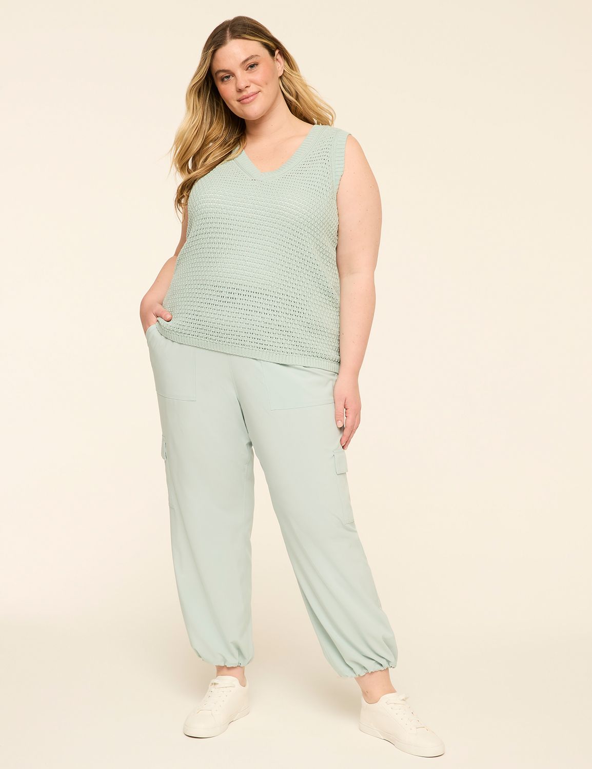 LIVI Mid Rise Woven Cargo Pant S 11 Product Image 3