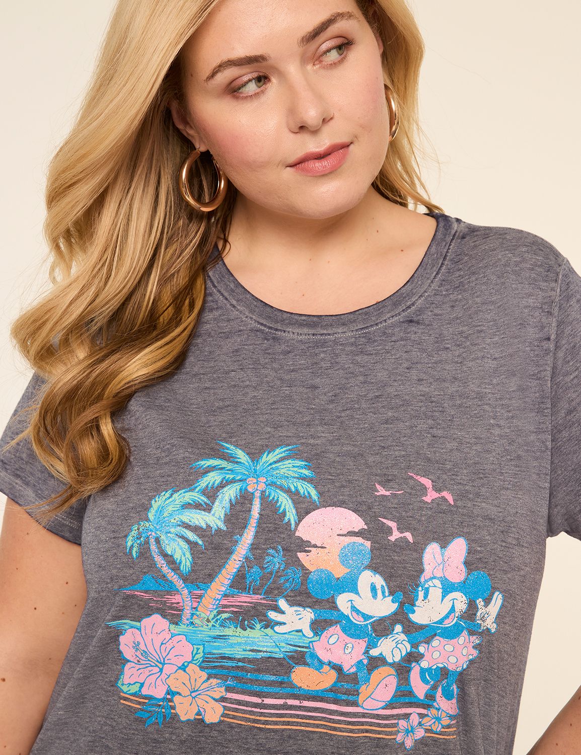 Classic Short Sleeve Crew Neck Tee Product Image 4