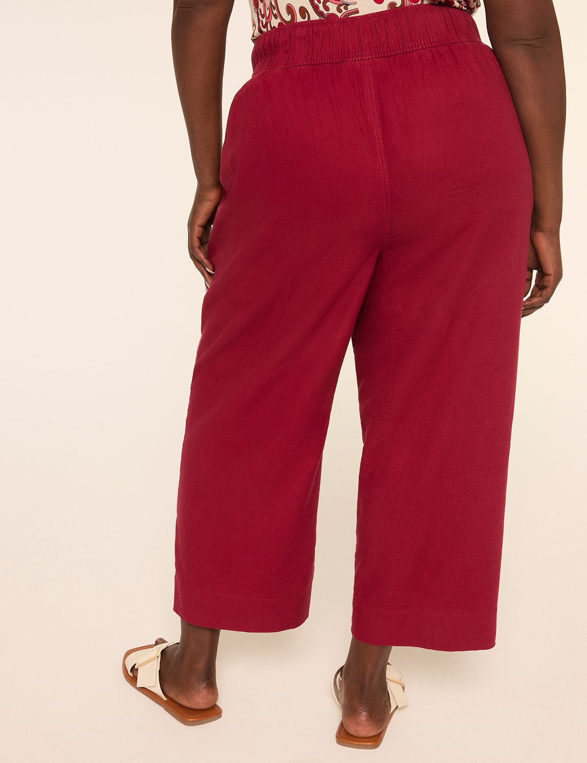 Linen Pull-On Straight Capri Pant