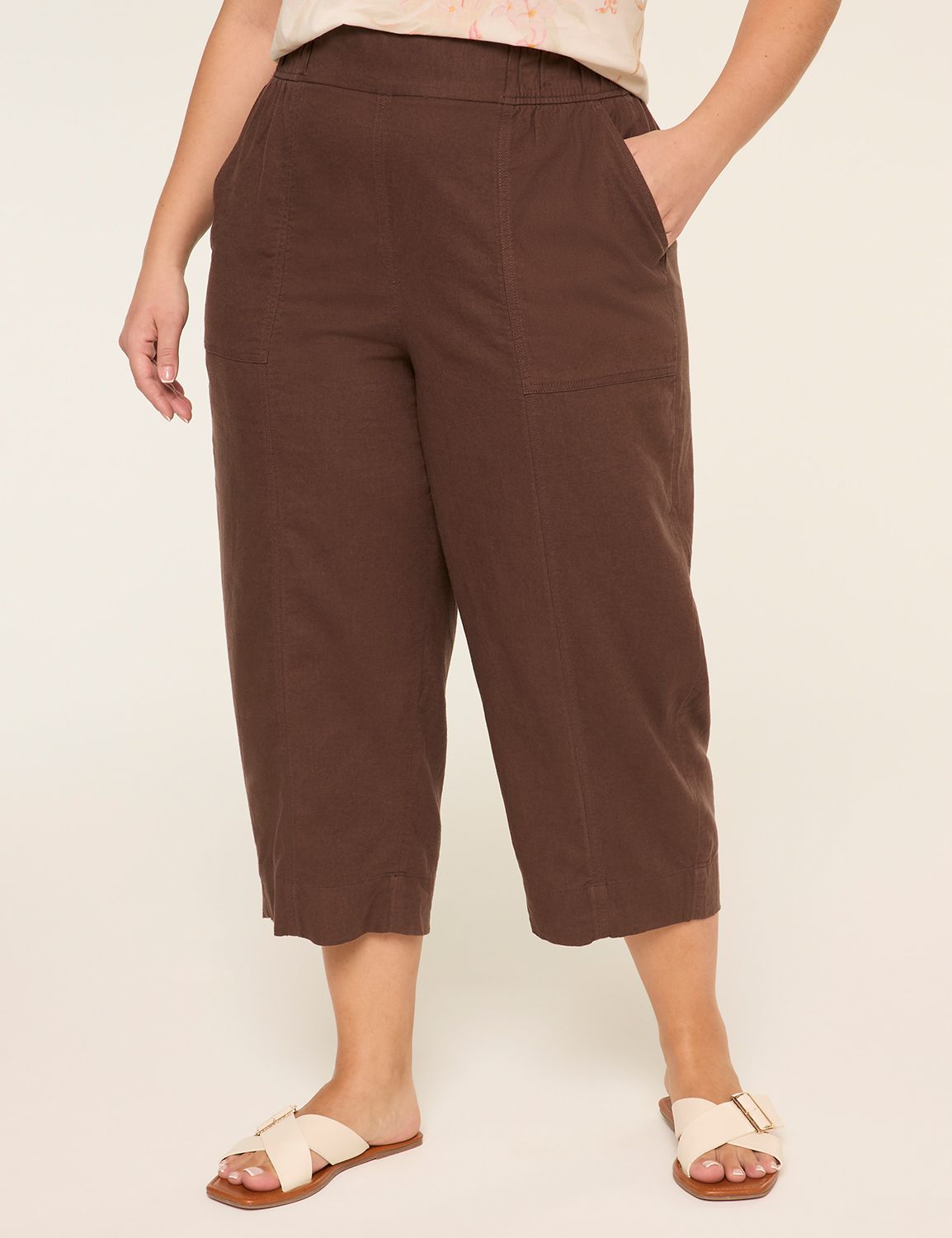 Linen Pull-On Straight Capri Pant