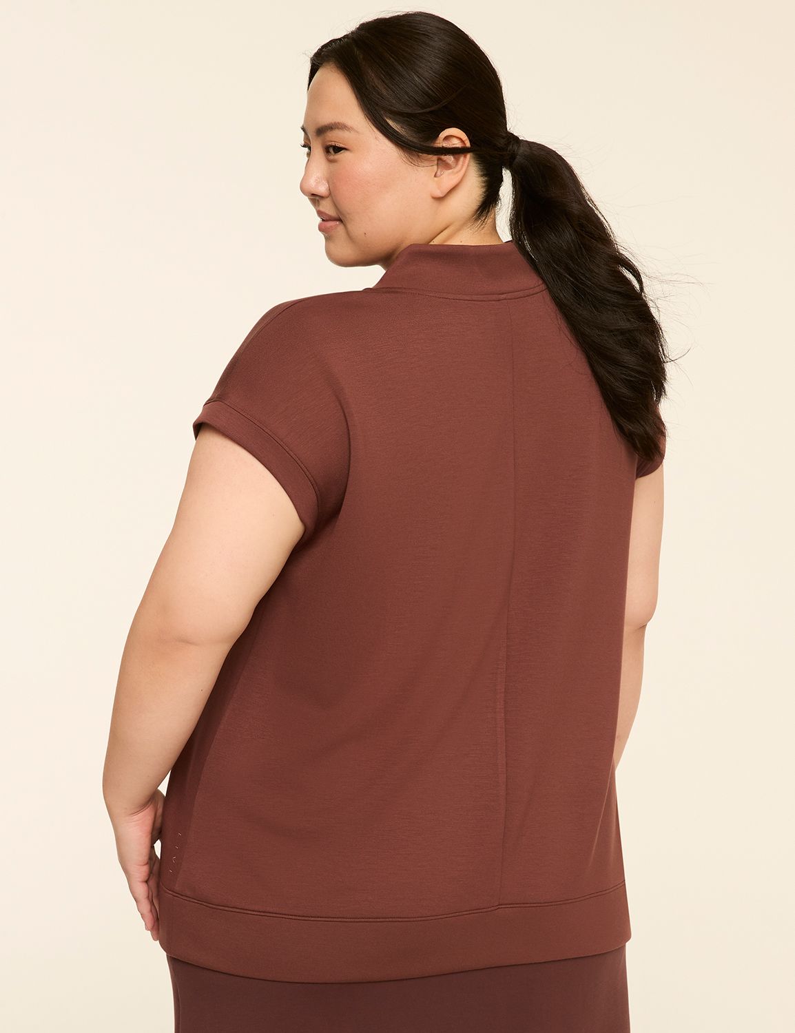 LIVI Short Sleeve Journey Half zip Product Image 2