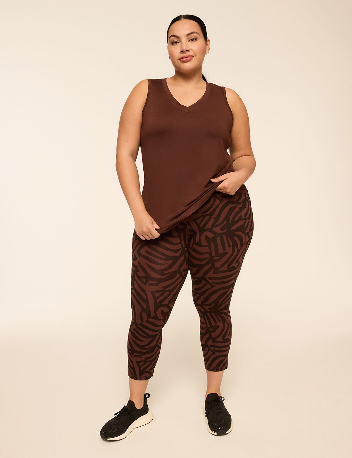 LIVI High Rise Livi Soft Capri Legg Product Image 3