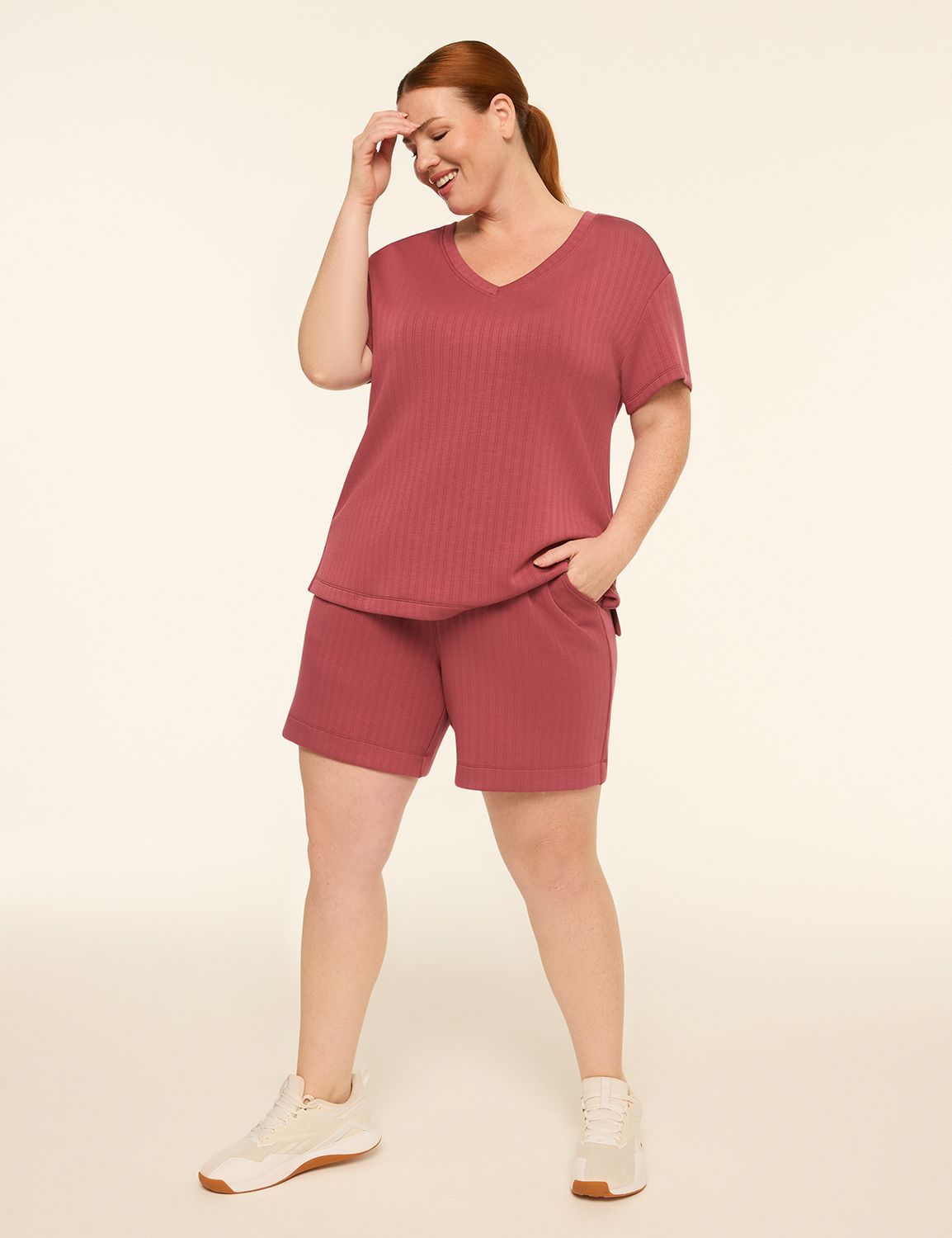 LIVI Short Sleeve Rib Vneck Journey Product Image 3