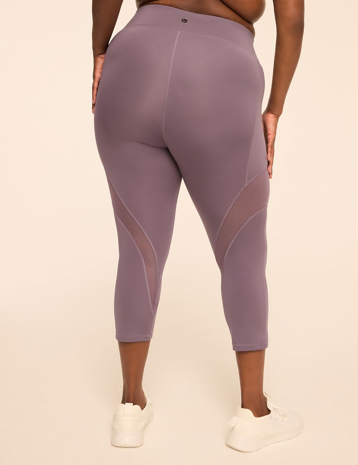 LIVI Go-Getter Wicking Mesh-Detail 21" Capri Legging