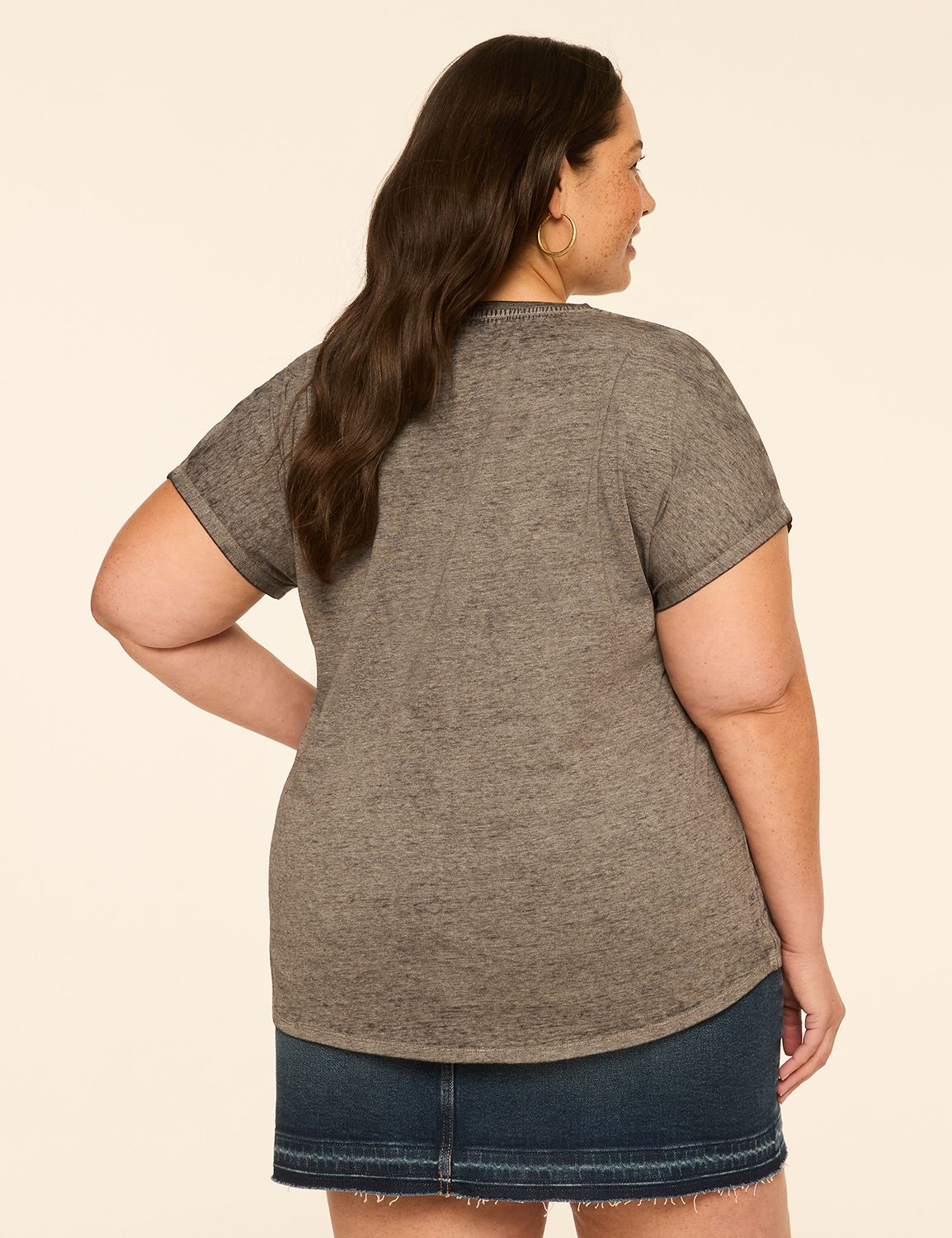 Be Kind Graphic Tee