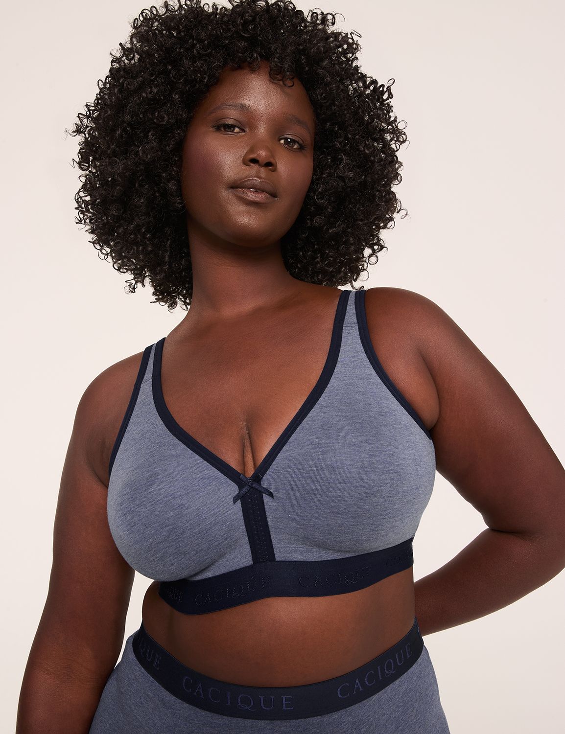 【 】☆Women's Natural Modern Seamless AF Br.a Calvin Klein Modern Seamless Naturals Lightly Lined Triangle